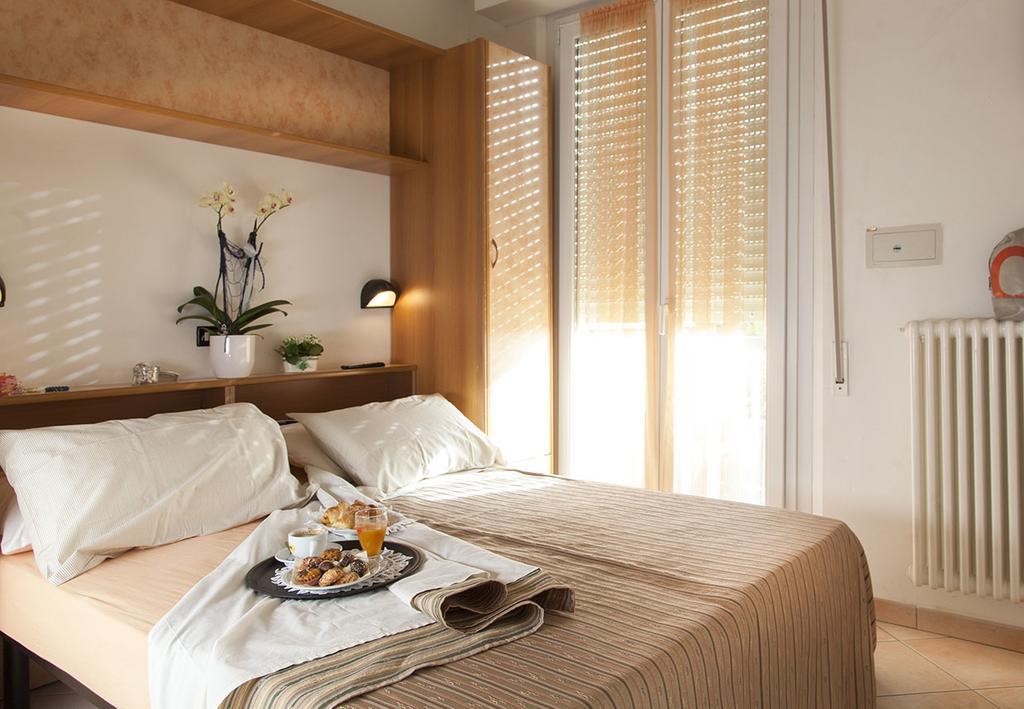 Hotel Verdemare Rimini Zewnętrze zdjęcie