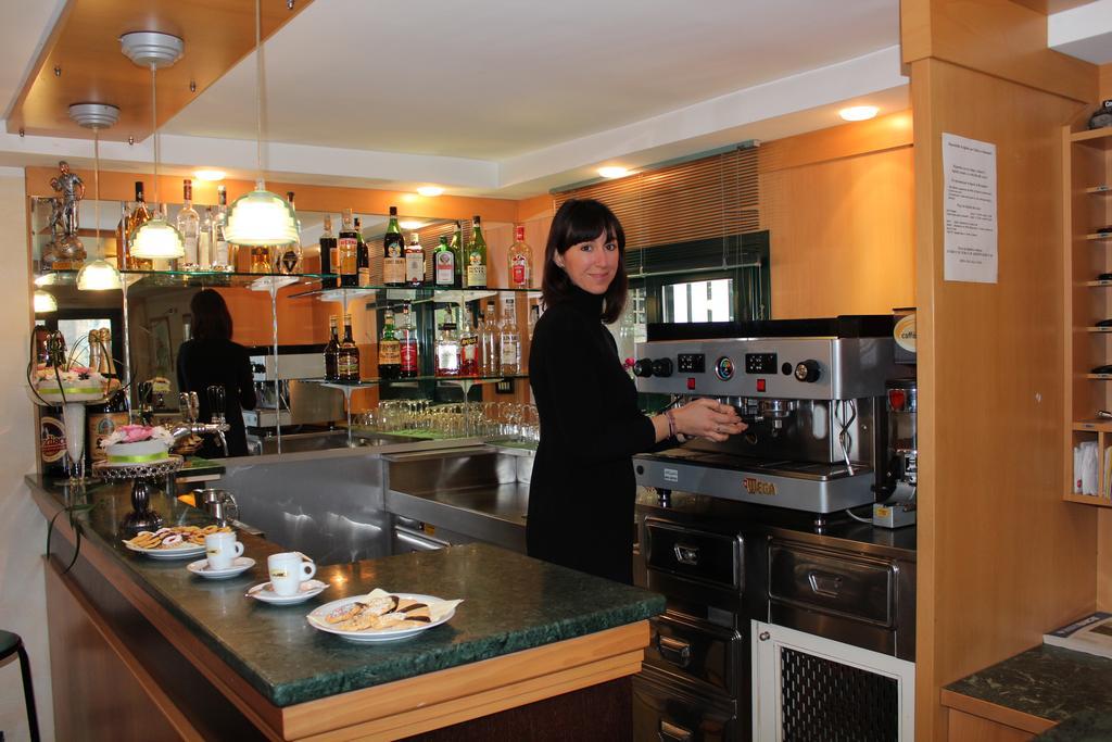 Hotel Verdemare Rimini Zewnętrze zdjęcie