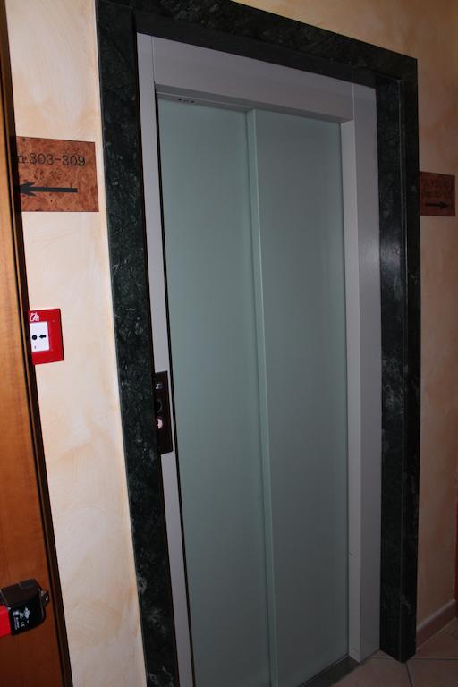 Hotel Verdemare Rimini Zewnętrze zdjęcie